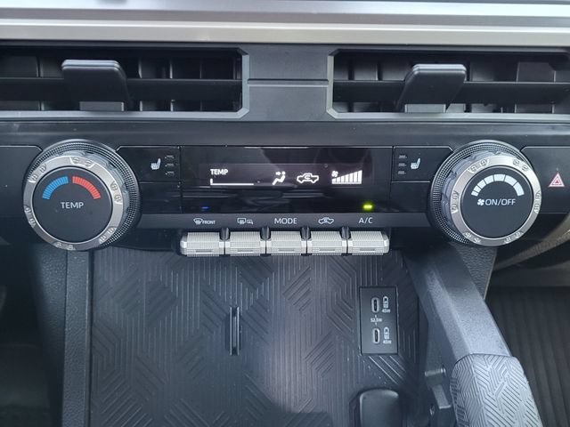 Used 2024 Toyota Tacoma SR5 AWD/4WD image 18