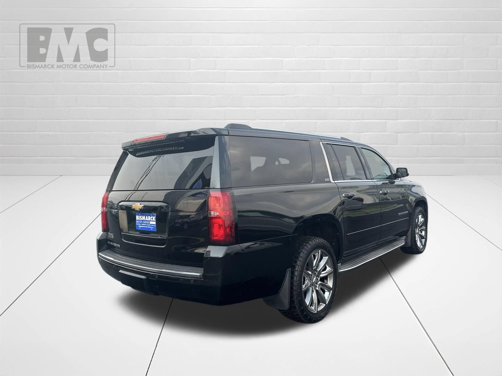 Used 2015 Chevrolet Suburban LTZ AWD/4WD image 3