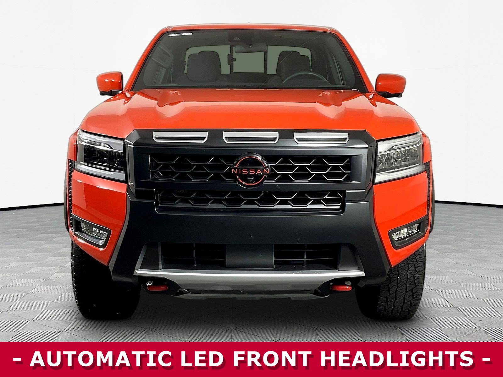 Certified 2025 Nissan Frontier PRO-4X w/ Pro Convenience Package AWD/4WD image 2