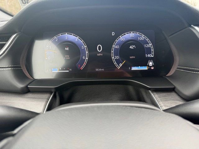 Used 2024 Jeep Grand Cherokee L Limited w/ Luxury Tech Group II image 4