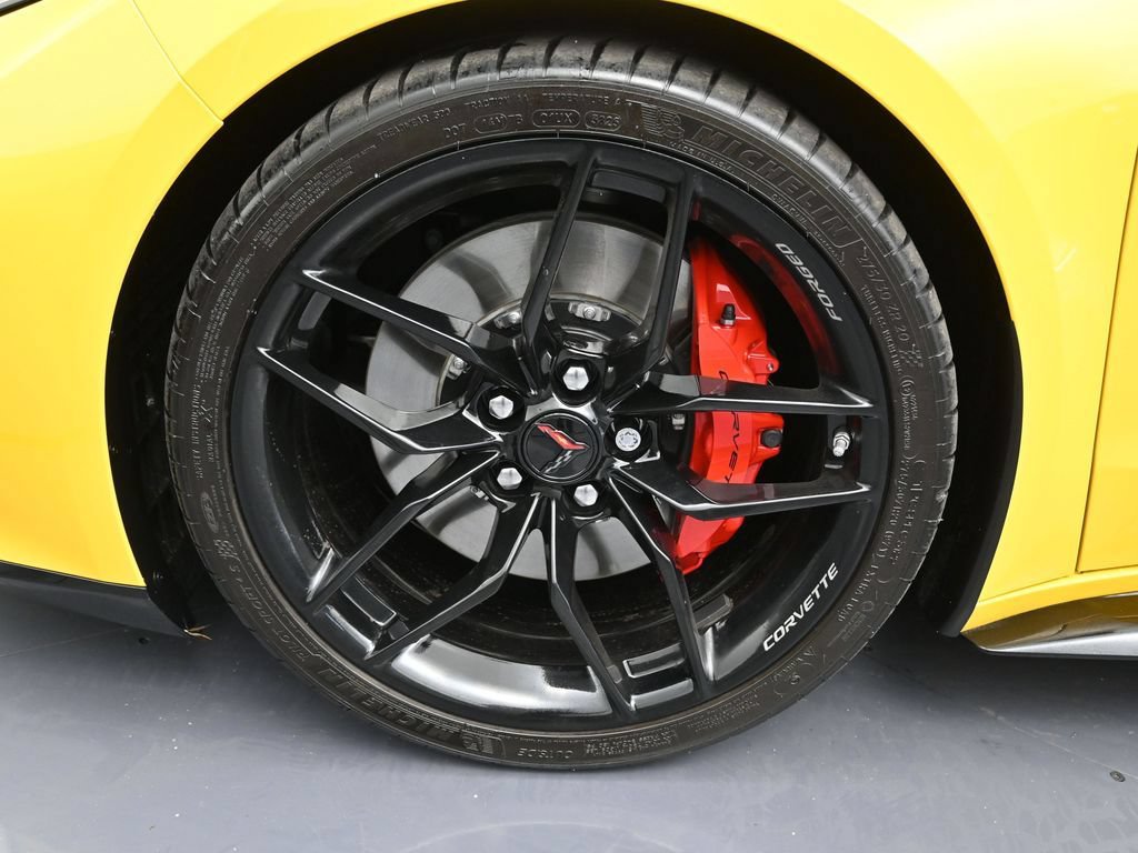 Used 2026 Chevrolet Corvette Z06 RWD image 9
