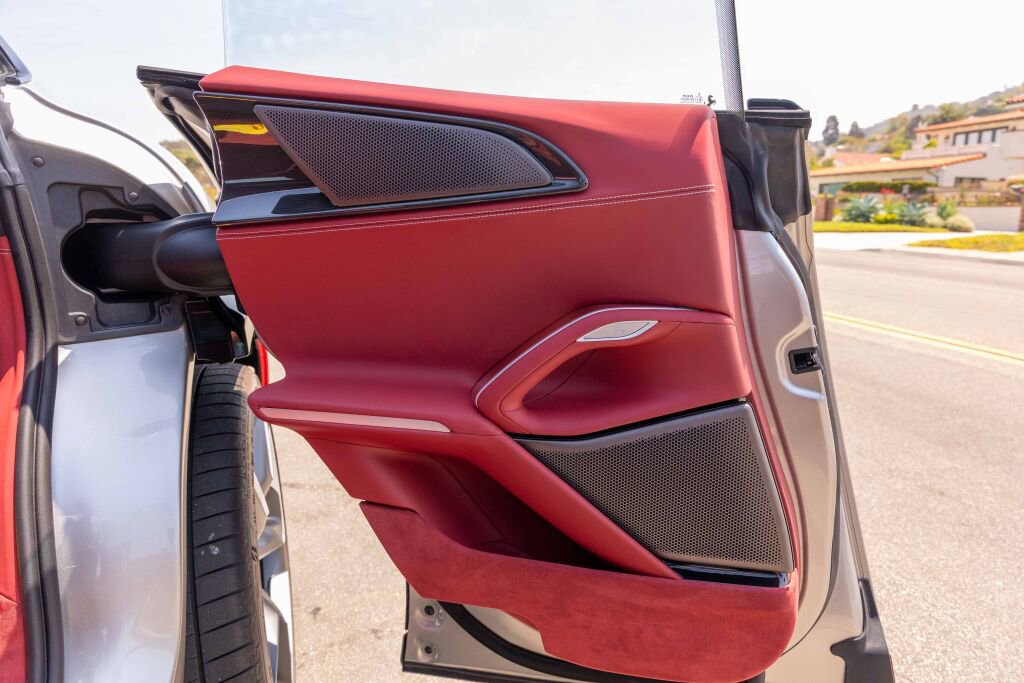 Certified 2025 Ferrari Purosangue image 21