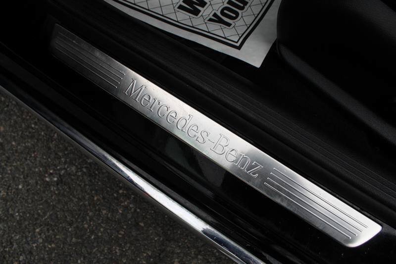 Used 2019 Mercedes-Benz C 300 4MATIC Sedan image 11