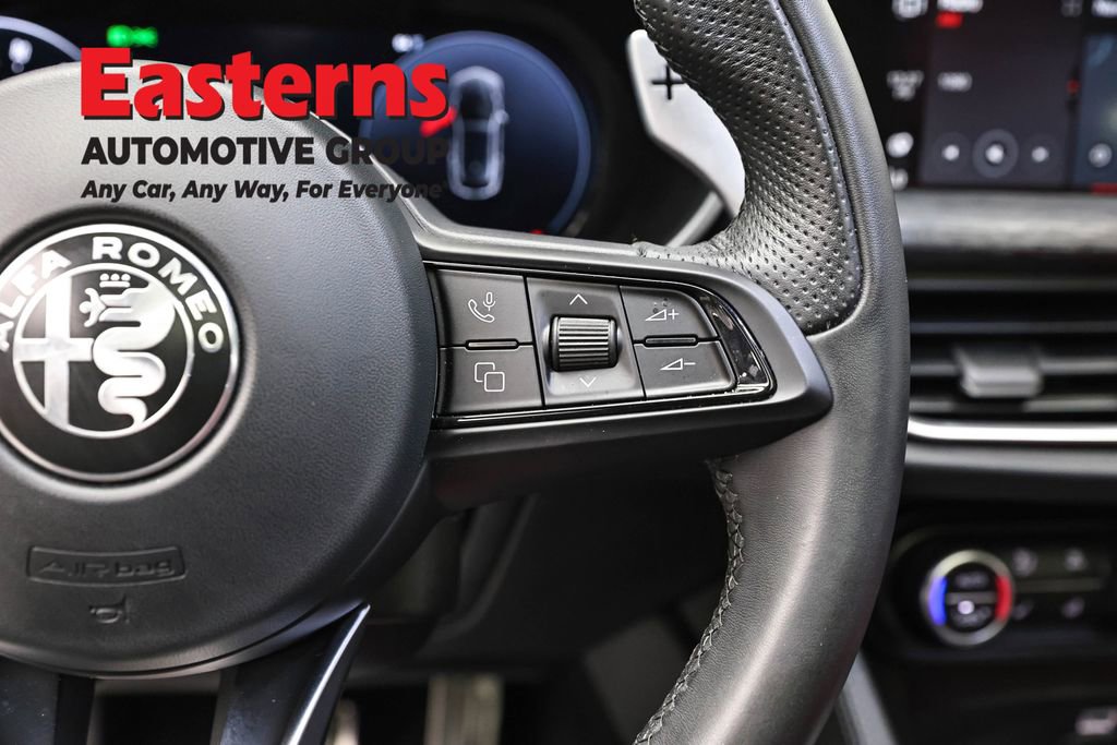 Used 2024 Alfa Romeo Stelvio Sprint image 16