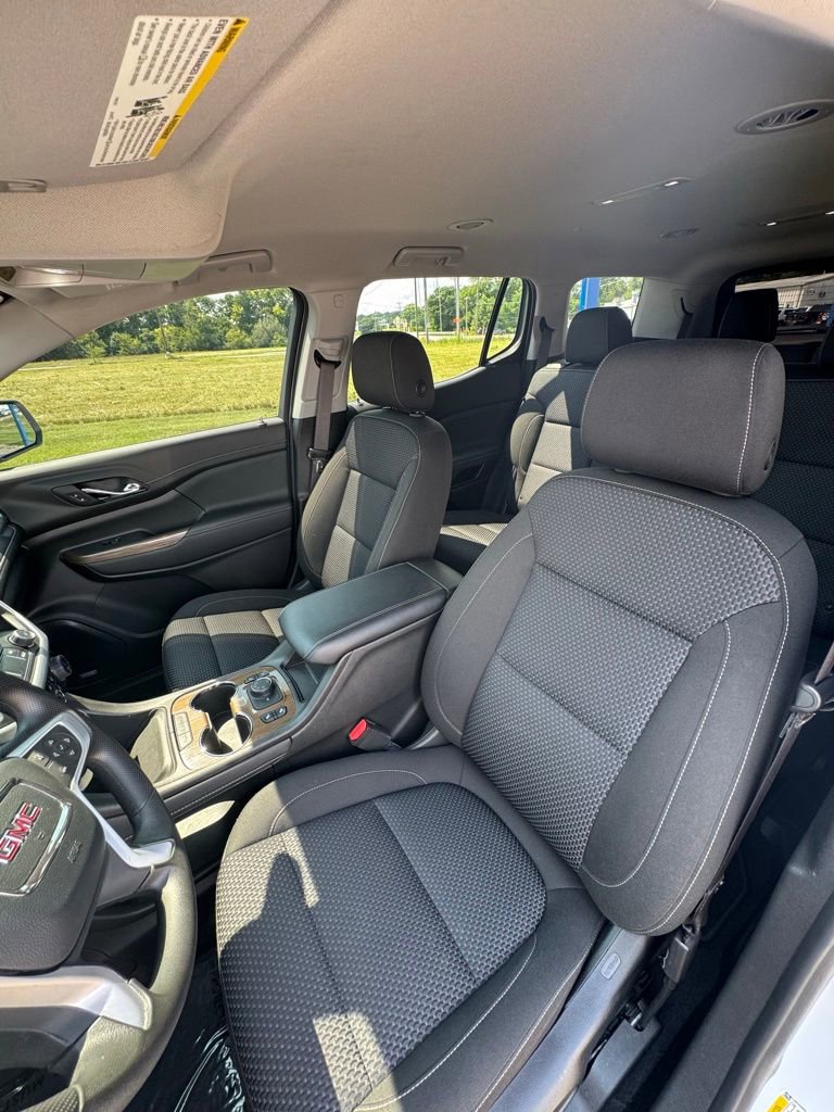 Used 2023 GMC Acadia SLE w/ Driver Convenience Package image 17