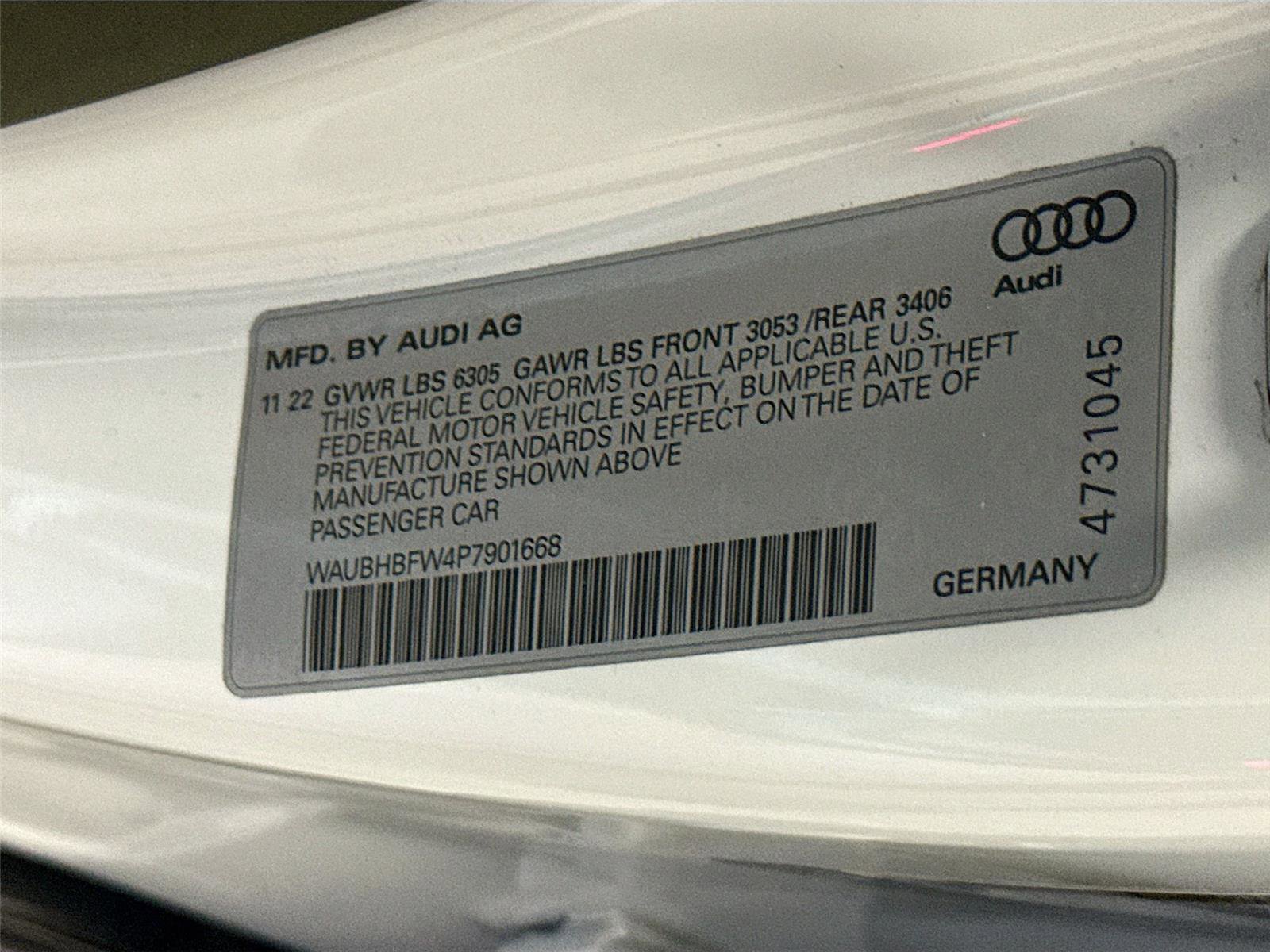 Used 2023 Audi RS e-tron GT w/ Carbon Performance Package AWD/4WD image 33