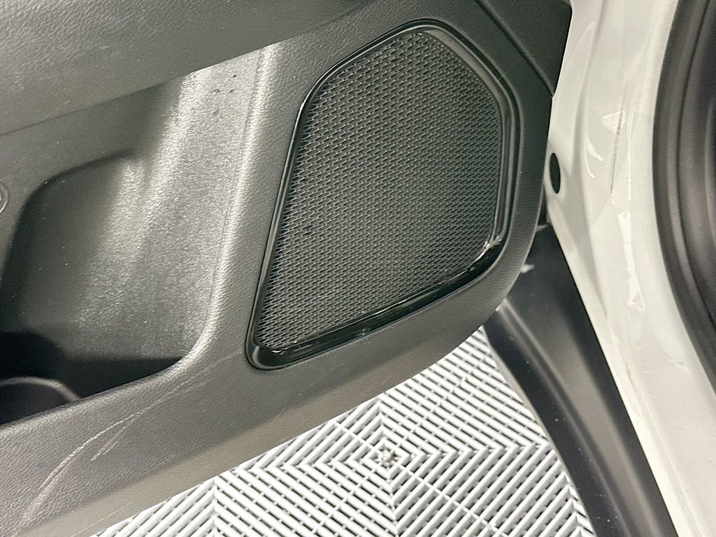 Used 2023 Jeep Compass Altitude image 28