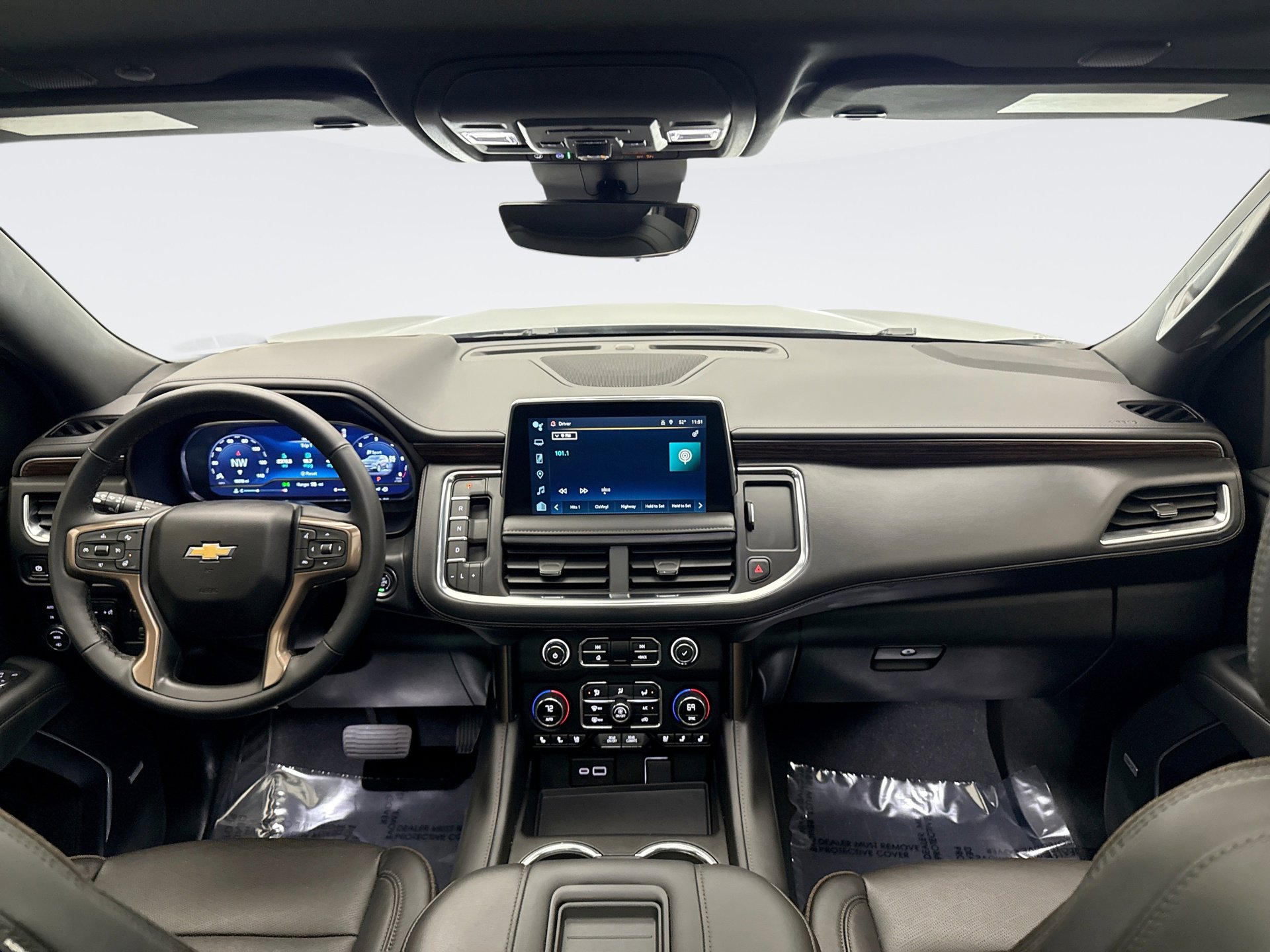 Used 2024 Chevrolet Tahoe High Country image 14