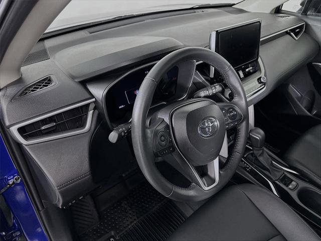 Certified 2025 Toyota Corolla Cross XLE image 23