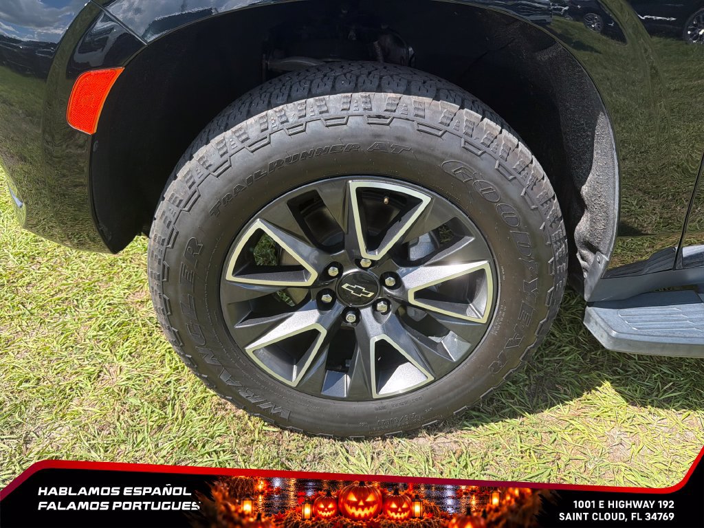 Used 2022 Chevrolet Tahoe Z71 w/ Z71 Off-Road Package AWD/4WD image 10