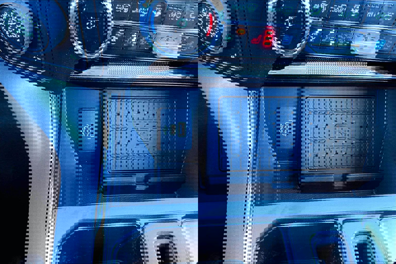 Used 2025 Ford F150 Lariat w/ Equipment Group 502A High image 17