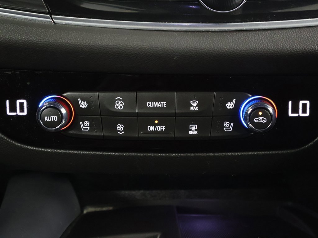 Used 2024 Buick Enclave Premium image 50