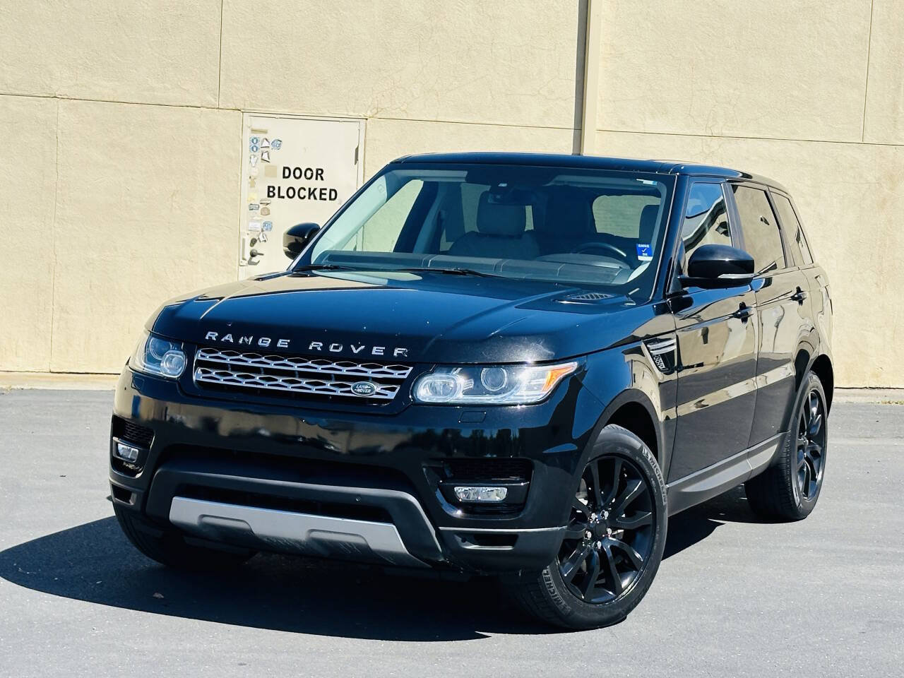 Used 2014 Land Rover Range Rover Sport HSE AWD/4WD image 3