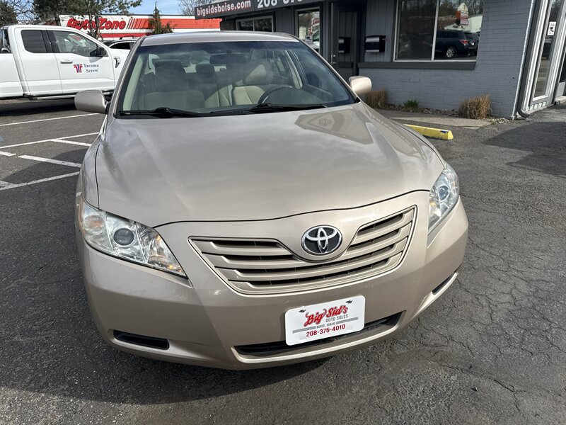 Used 2009 Toyota Camry LE FWD image 12