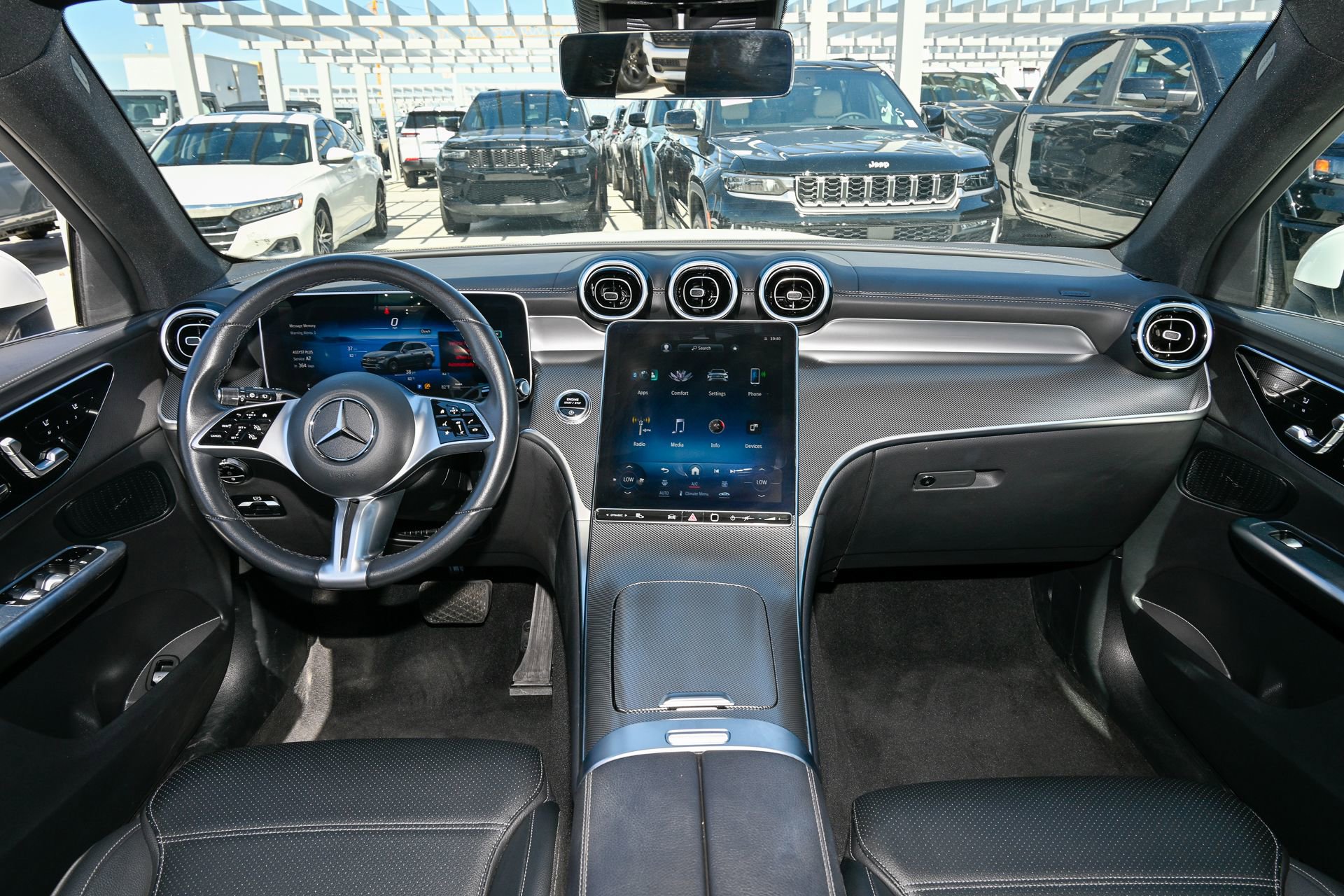 Used 2024 Mercedes-Benz GLC 300 image 20