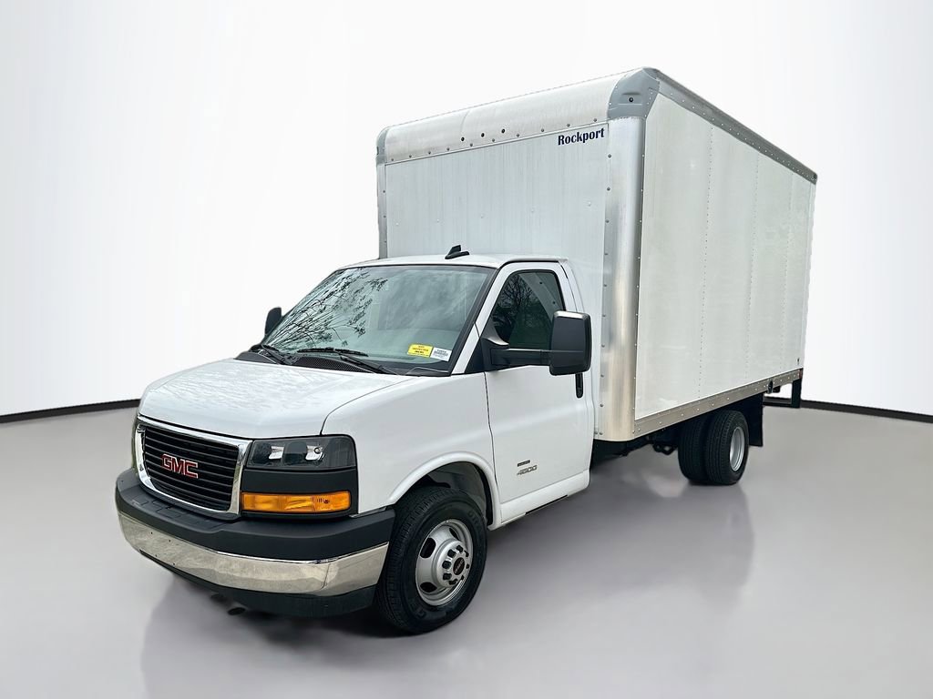 Used 2024 GMC Savana 4500 w/ Power Convenience Package image 3