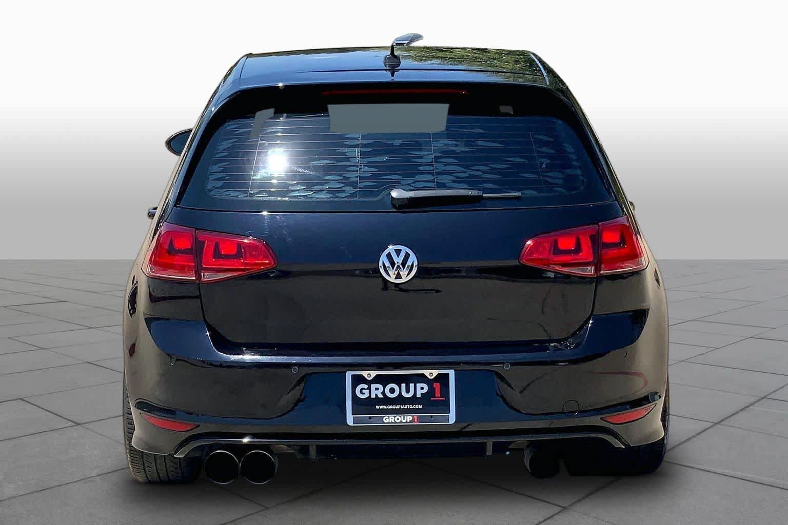 Used 2017 Volkswagen Golf R 4-Door AWD/4WD image 5