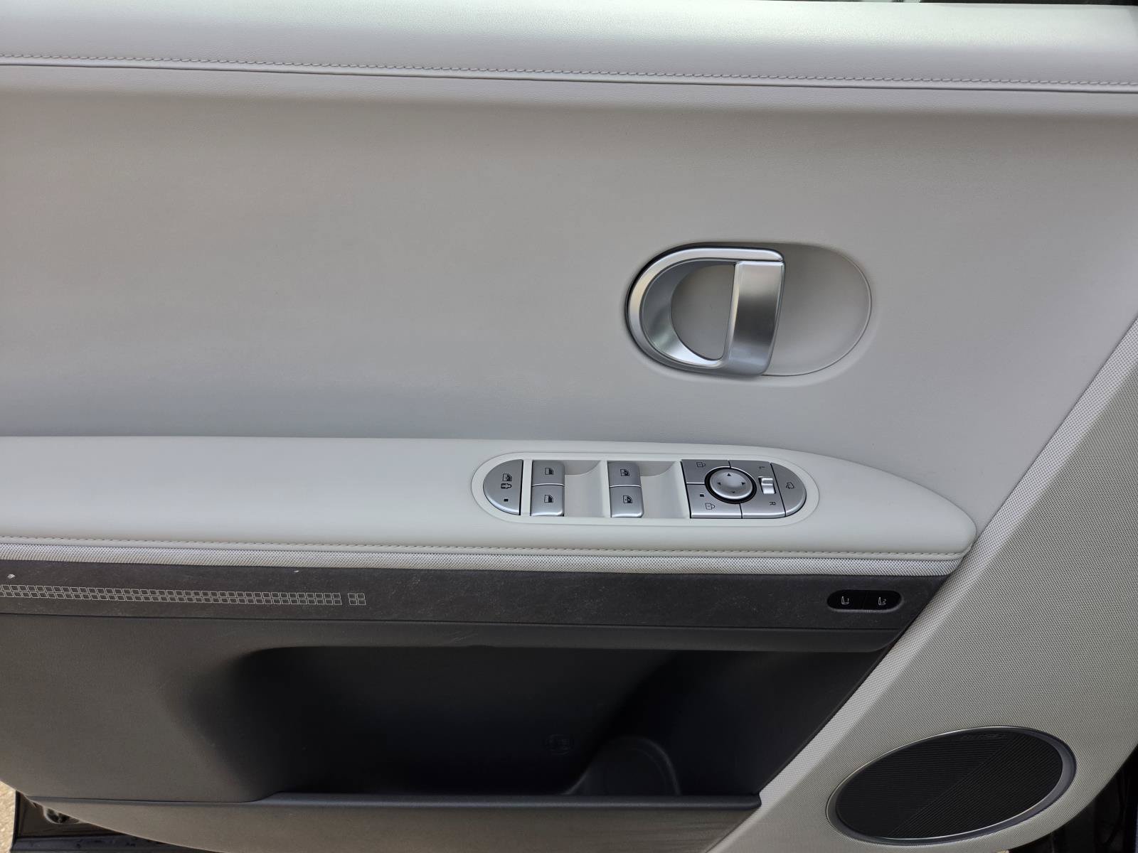 Certified 2024 Hyundai Ioniq 5 Limited AWD/4WD image 18