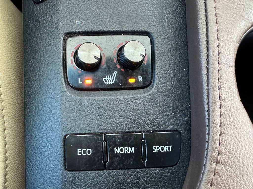 Used 2015 Toyota Avalon XLE Premium FWD image 30