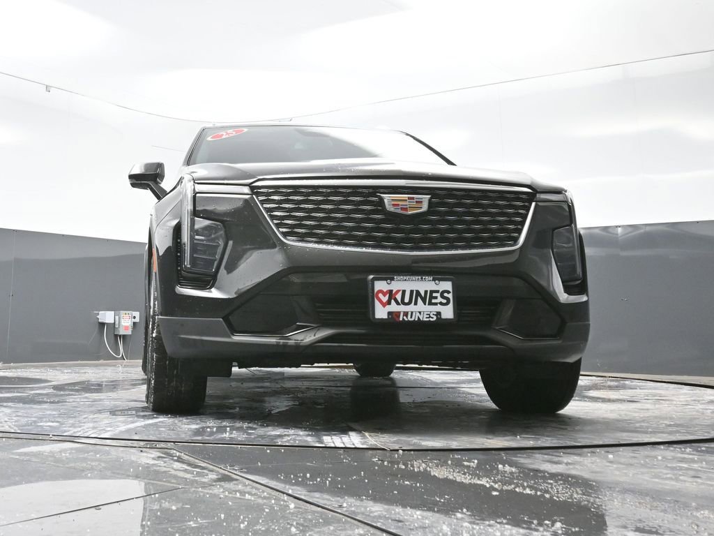 Used 2025 Cadillac XT4 Premium Luxury image 53
