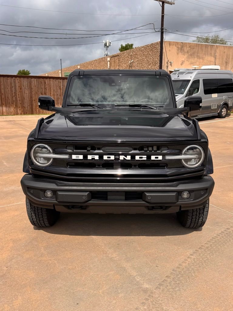 Used 2025 Ford Bronco Outer Banks image 1