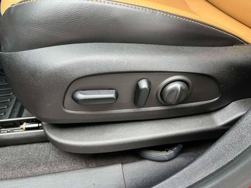 Used 2018 GMC Terrain SLT w/ Preferred Package image 28