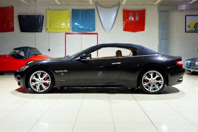 Used 2015 Maserati GranTurismo Convertible RWD image 8