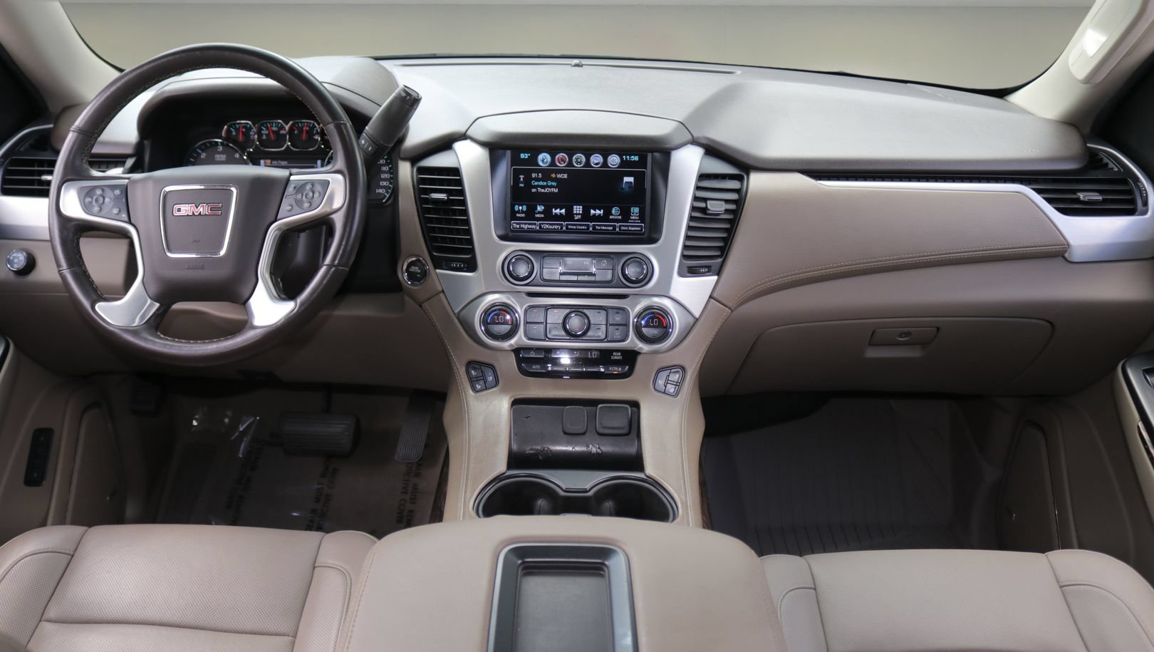 Used 2019 GMC Yukon XL SLT w/ Open Road Package RWD image 13