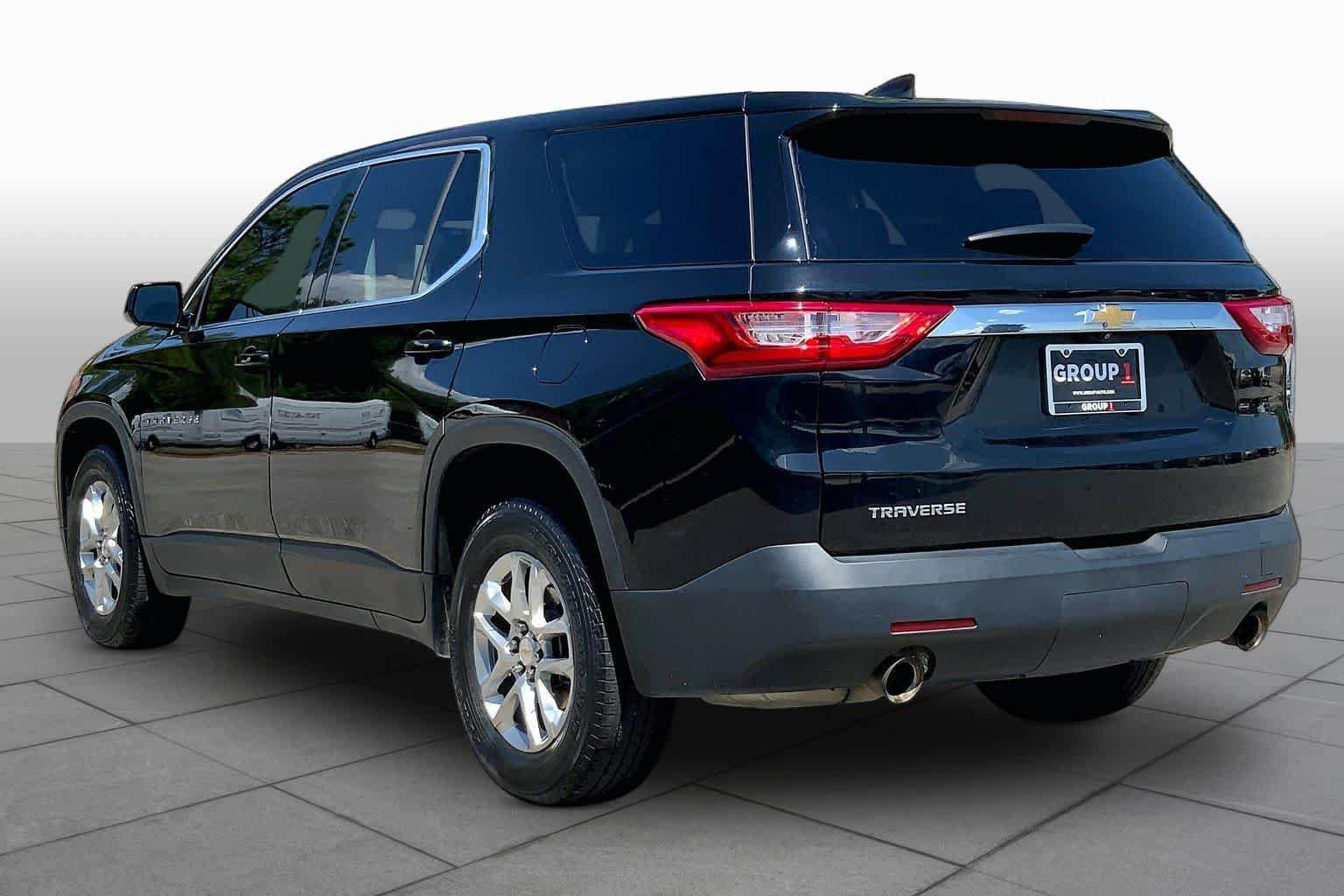 Used 2020 Chevrolet Traverse LS FWD image 12