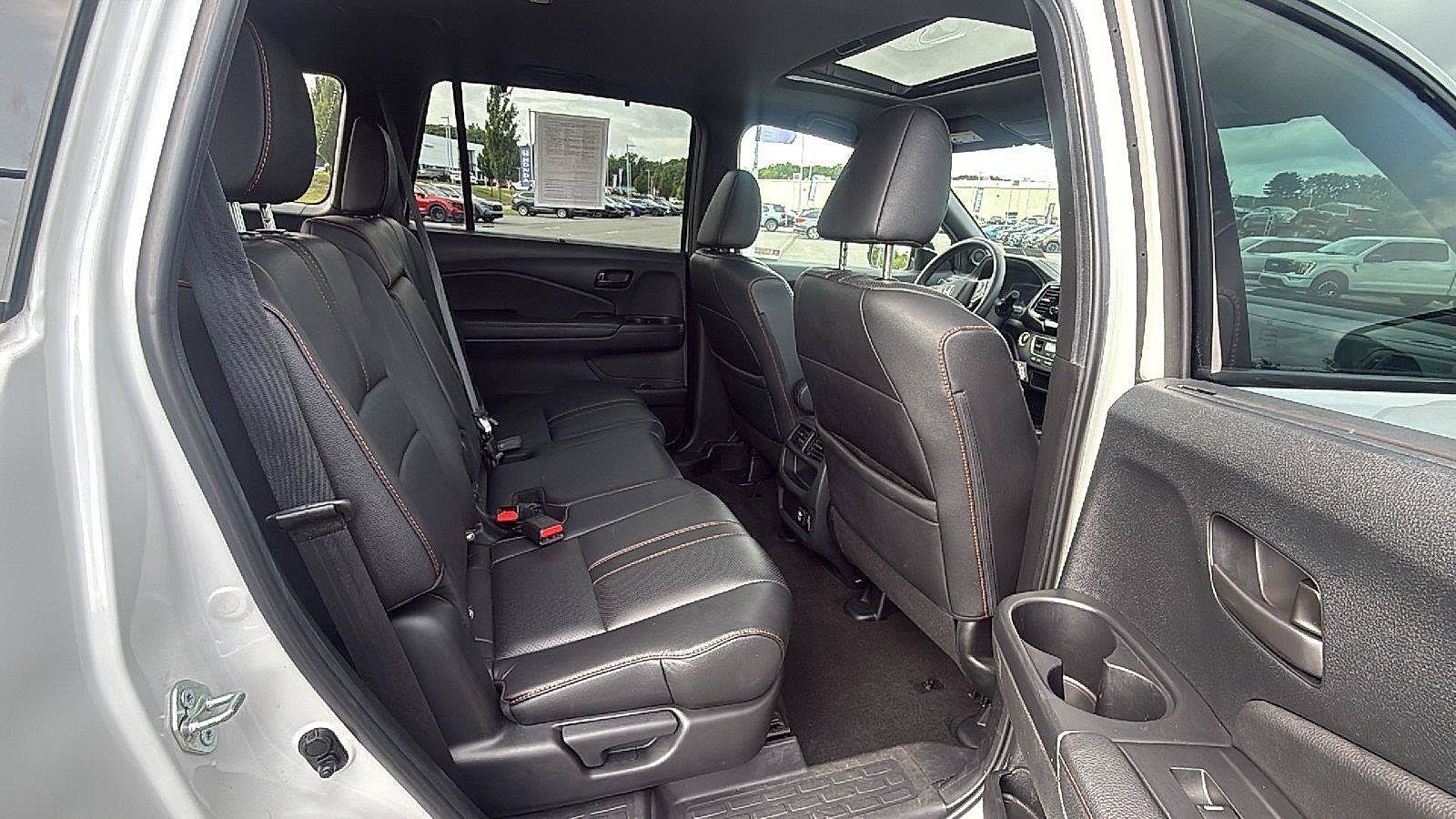 Used 2023 Honda Passport TrailSport image 19