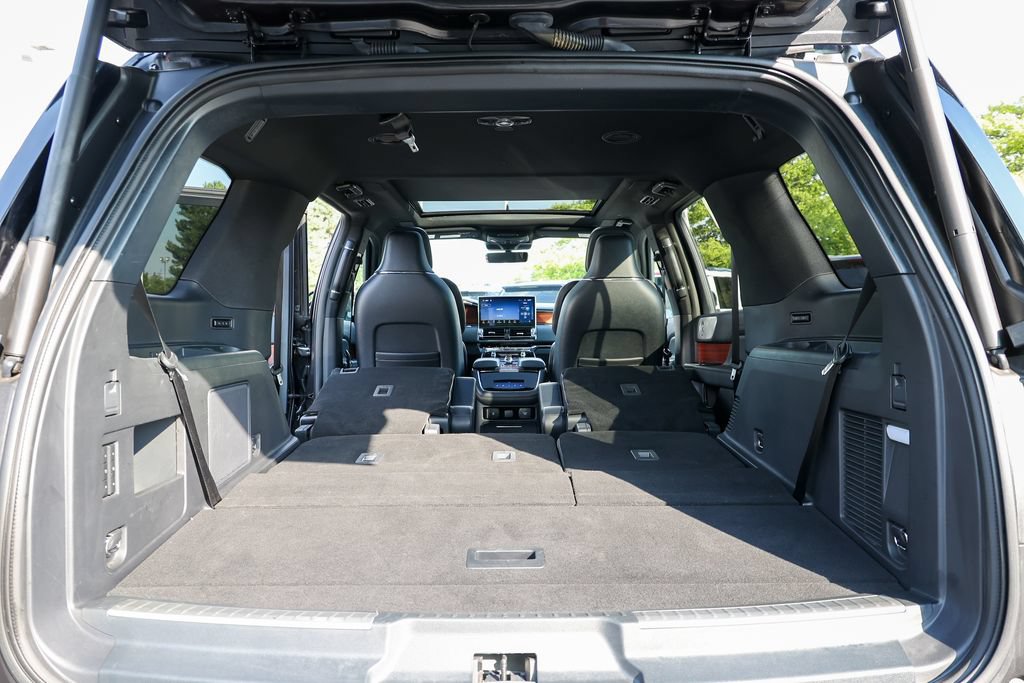 Used 2024 Lincoln Navigator Reserve AWD/4WD image 56
