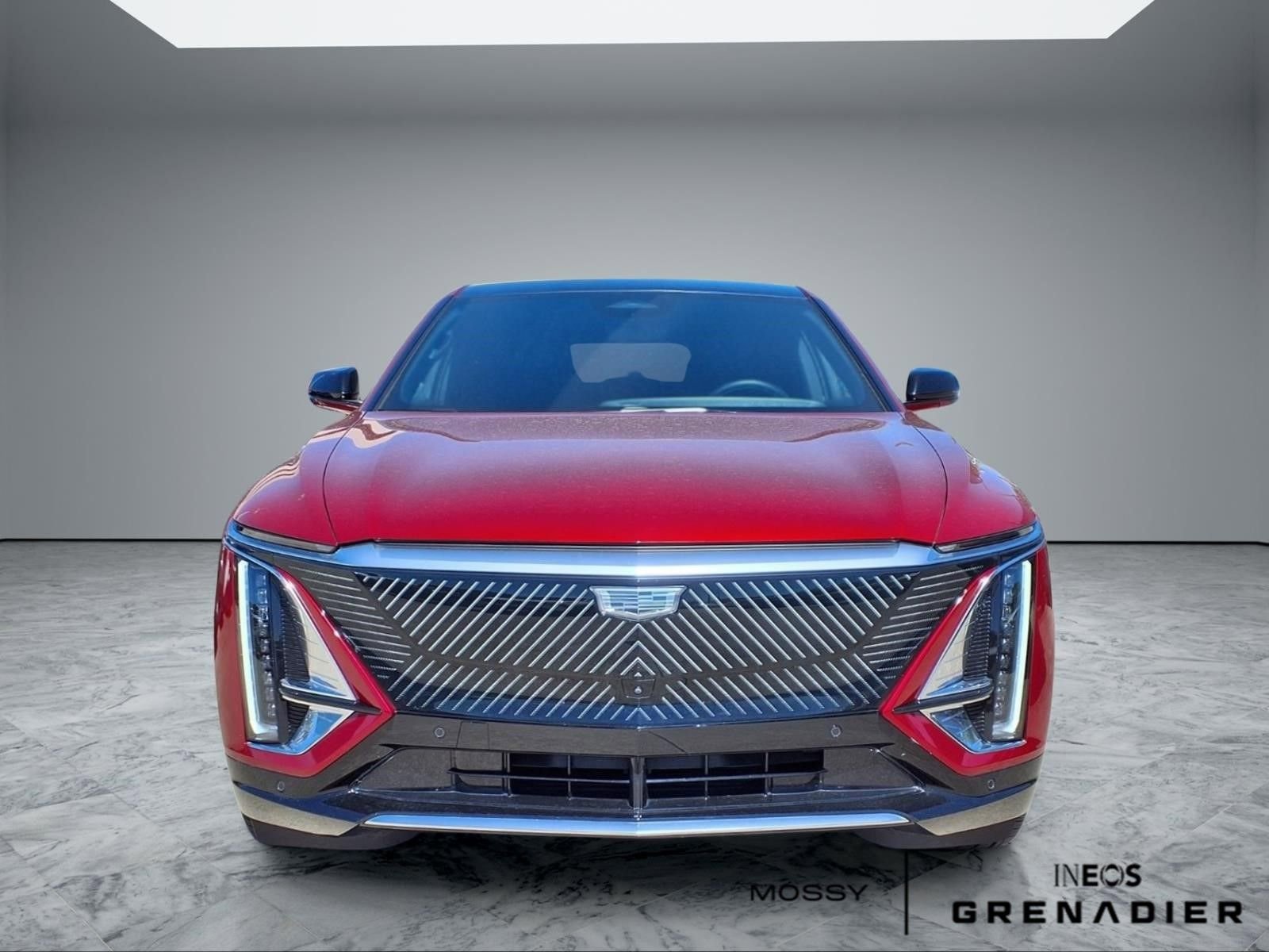 Used 2024 Cadillac Lyriq Luxury w/ LPO, Floor Liner Package AWD/4WD image 3