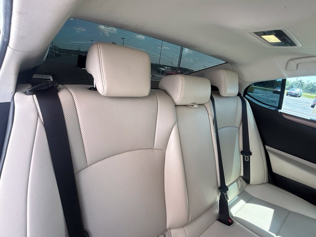 Used 2023 Lexus ES 350 w/ Premium Package FWD image 29