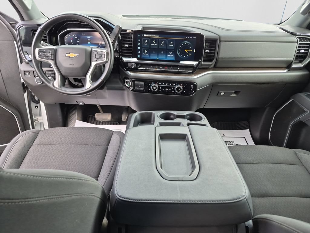 Used 2025 Chevrolet Silverado 1500 LT AWD/4WD image 29