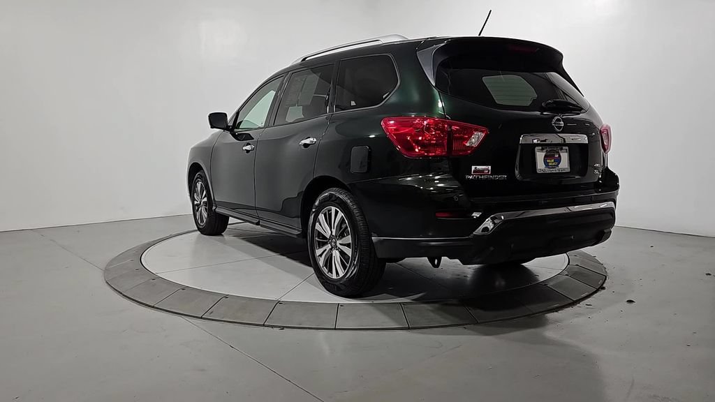 Used 2018 Nissan Pathfinder SL AWD/4WD image 3