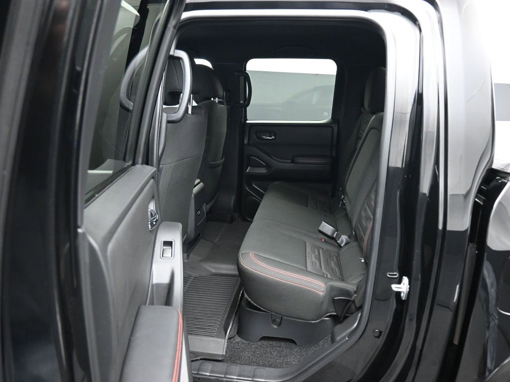 Used 2023 Nissan Frontier PRO-4X w/ Technology Package image 33