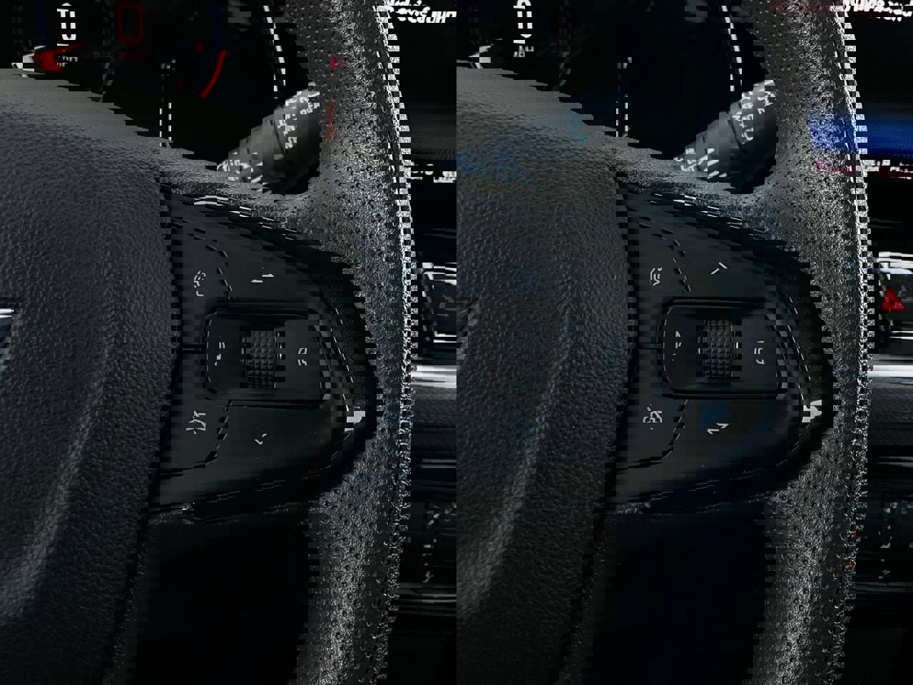 Used 2025 Chevrolet TrailBlazer LT image 32