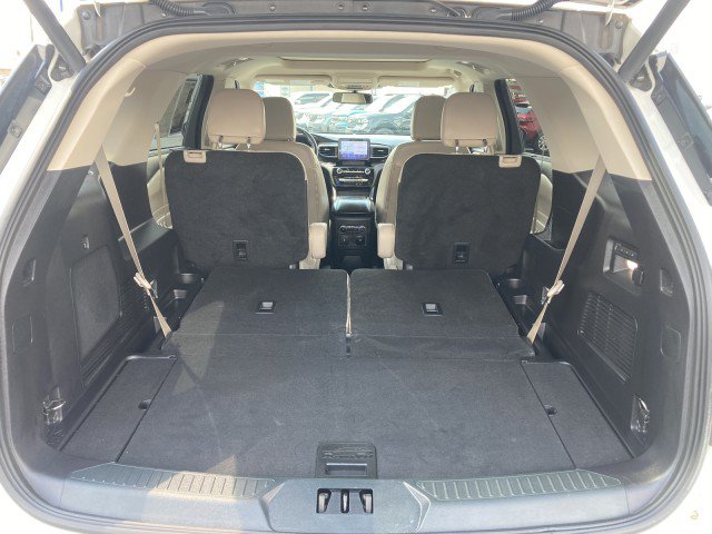 Certified 2022 Ford Explorer Limited w/ Equipment Group 301A AWD/4WD image 7