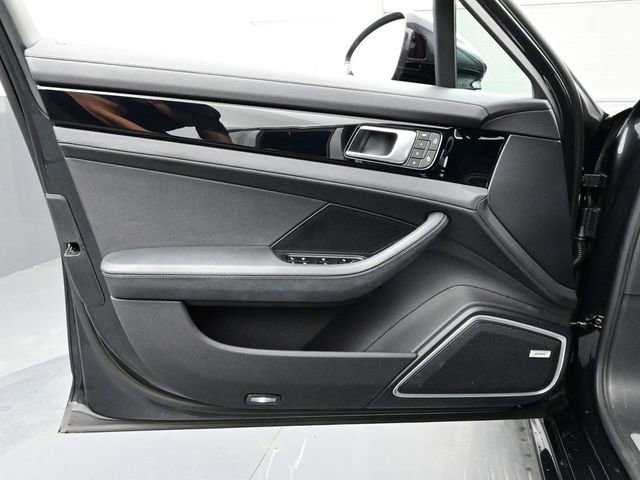 Certified 2023 Porsche Panamera 4 w/ Assistance Package image 7