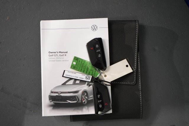 Used 2026 Volkswagen Golf AWD/4WD image 56