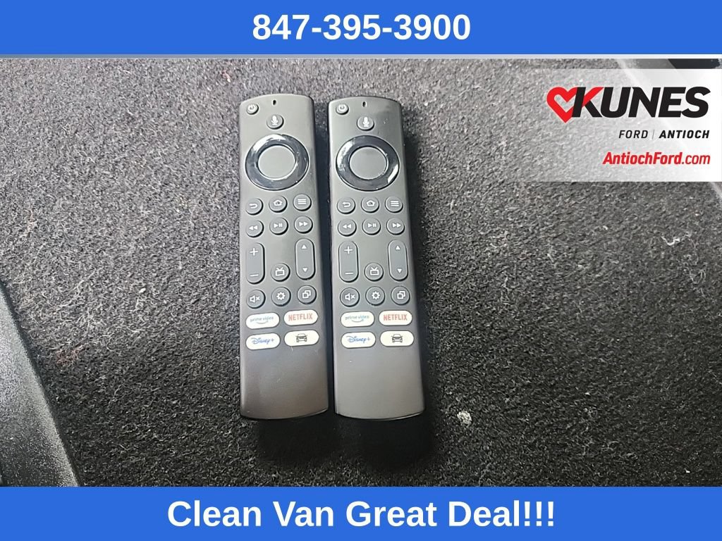 Used 2022 Chrysler Pacifica Touring-L w/ Uconnect Theater Family Group FWD image 40
