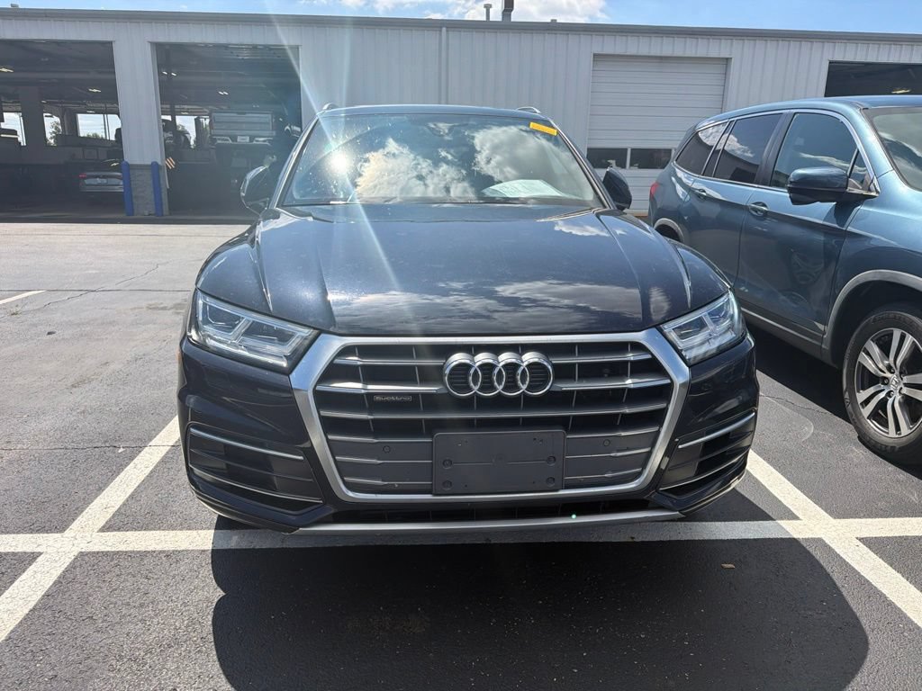 Used 2018 Audi Q5 2.0T Premium Plus w/ Premium Plus Package AWD/4WD image 5