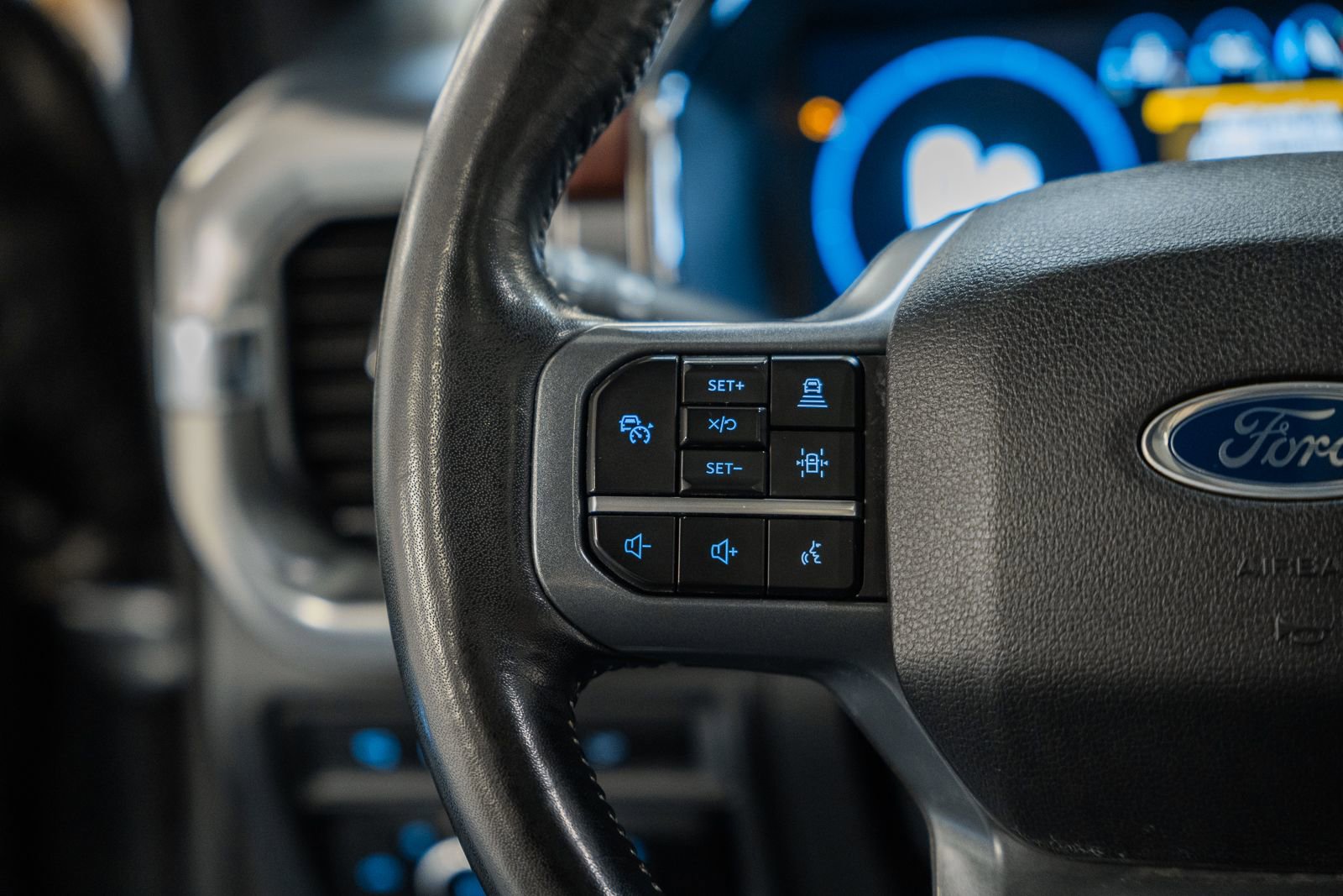 Certified 2023 Ford F150 Lariat w/ Equipment Group 502A High image 37