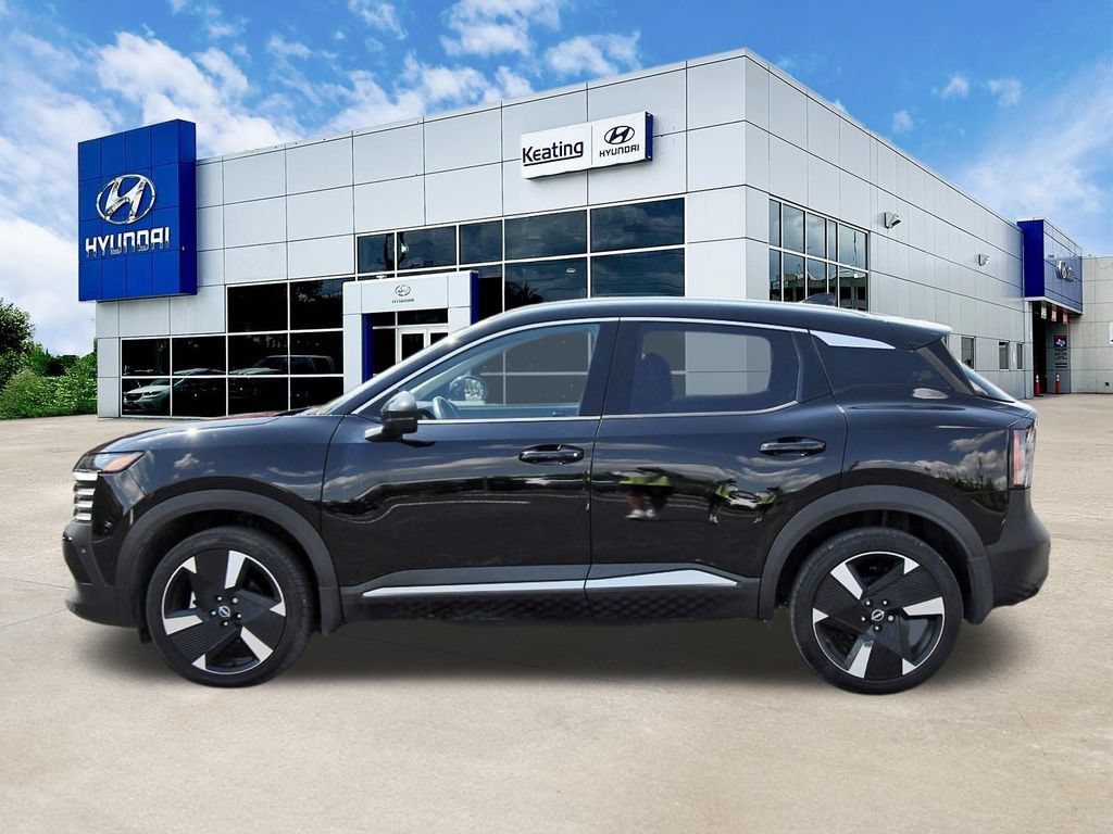 Used 2025 Nissan Kicks SR w/ SR Premium Package AWD/4WD image 8