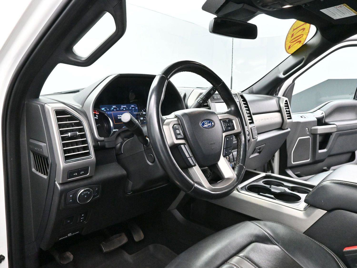 Used 2021 Ford F350 Platinum w/ Tremor Off-Road Package image 13