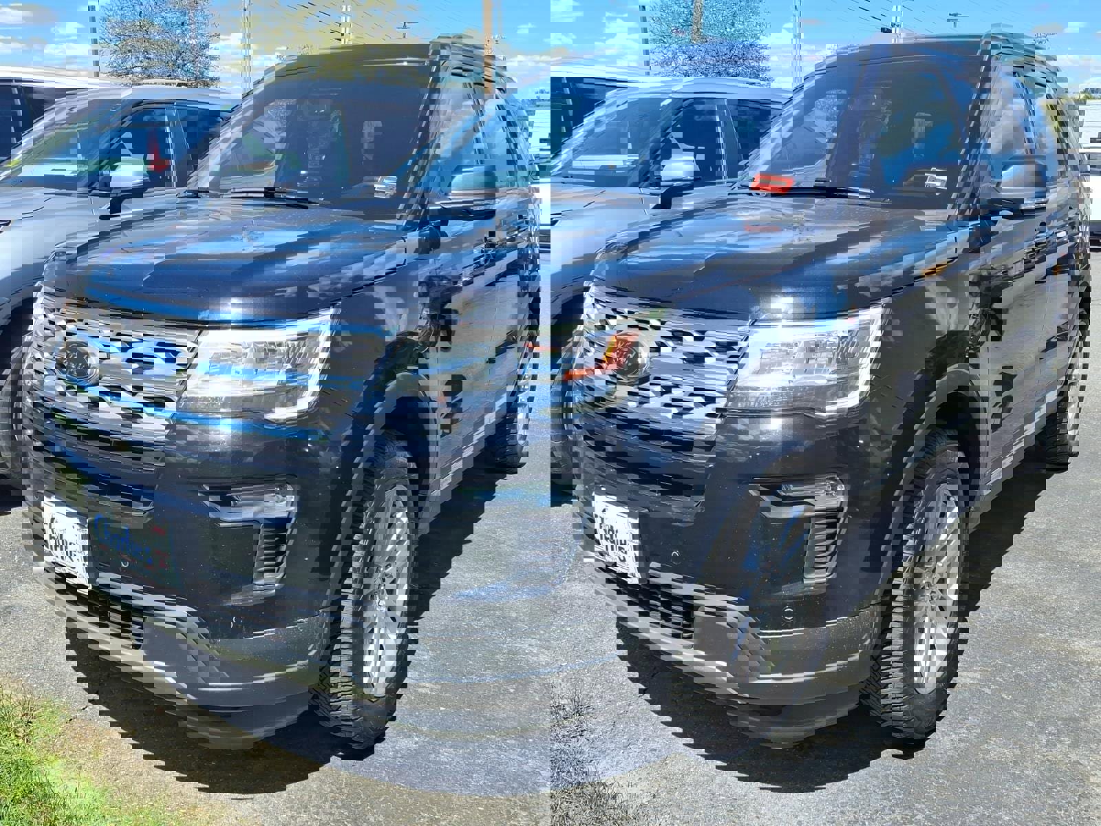 Used 2019 Ford Explorer XLT w/ Equipment Group 202A AWD/4WD image 1