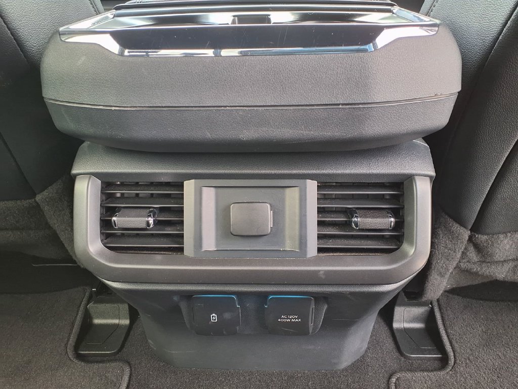 Used 2024 Ford F150 Lariat w/ Bed Utility Package AWD/4WD image 18