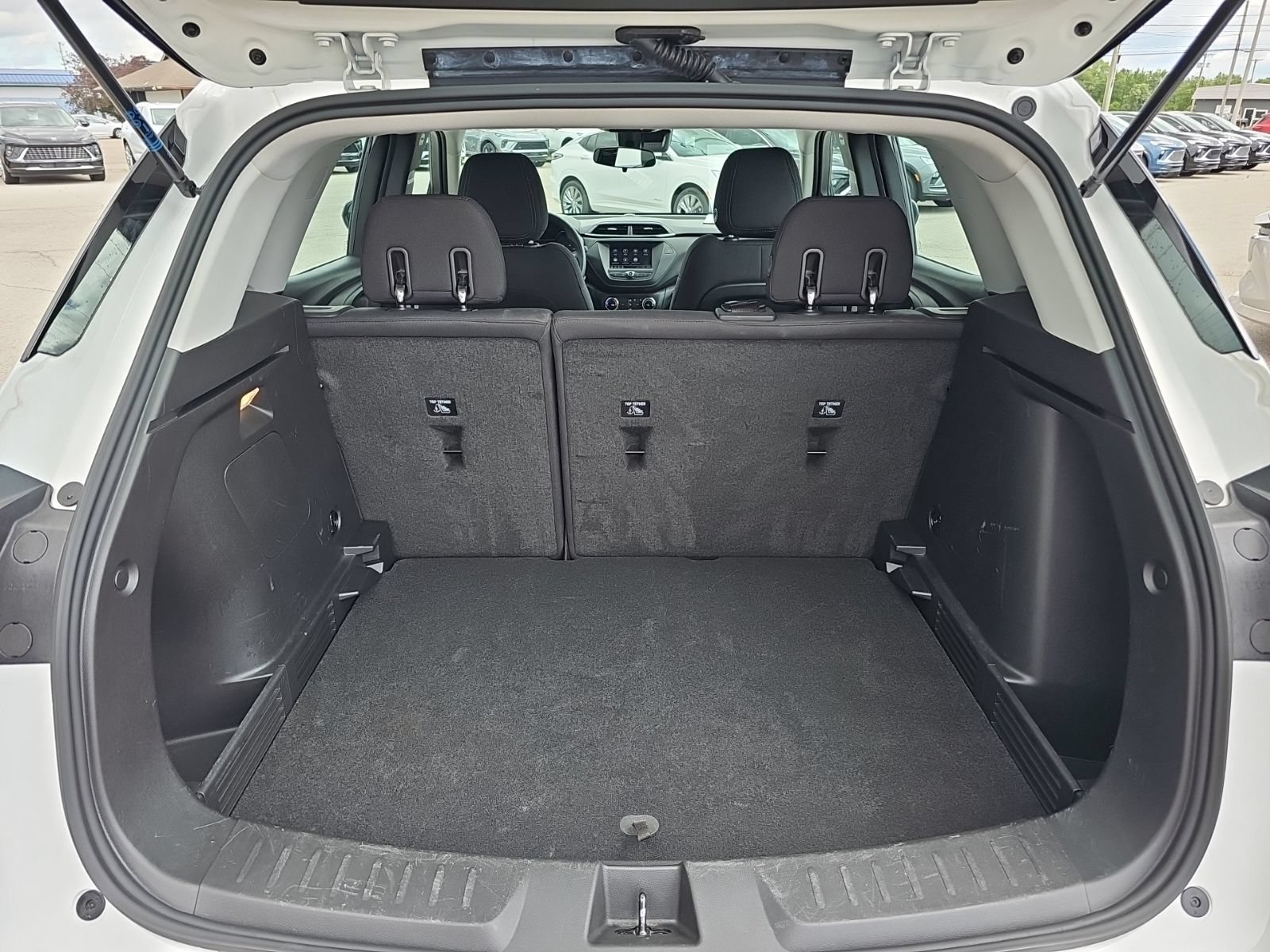 Used 2023 Chevrolet TrailBlazer LS FWD image 26