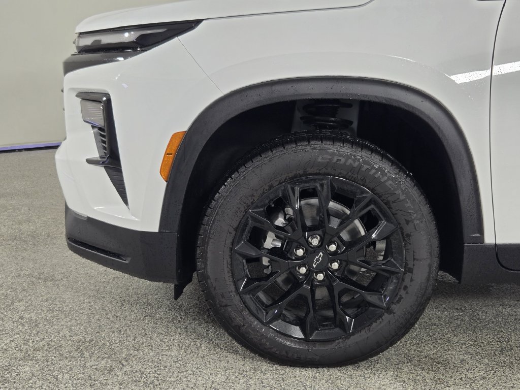 New 2026 Chevrolet Traverse LT w/ Midnight/Sport Edition FWD image 9