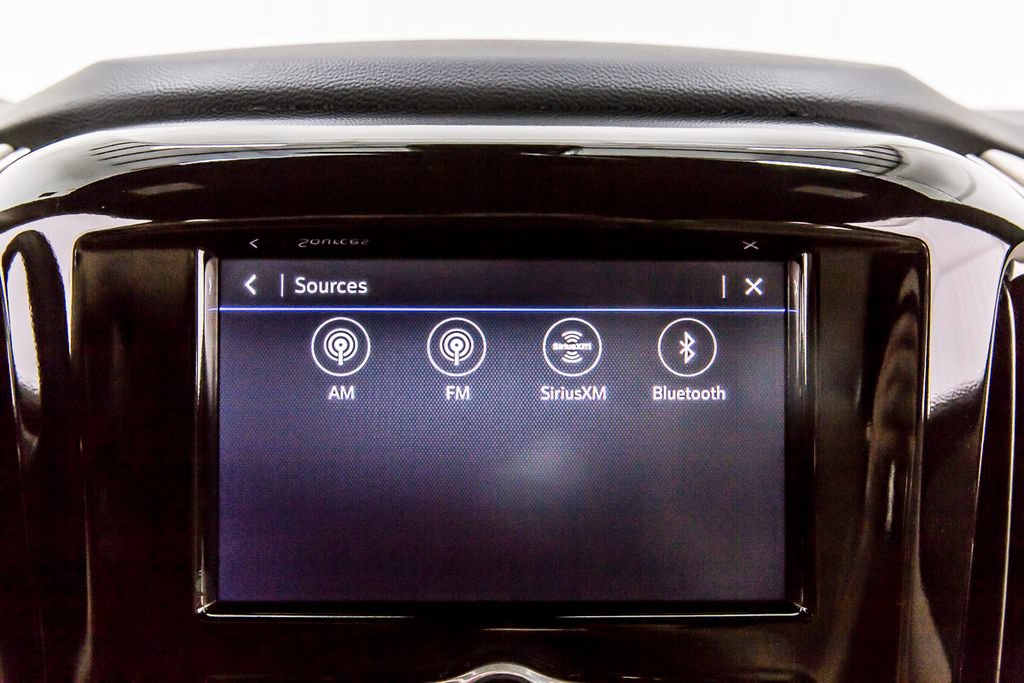Used 2023 Chevrolet Traverse LS w/ Safety Package FWD image 22
